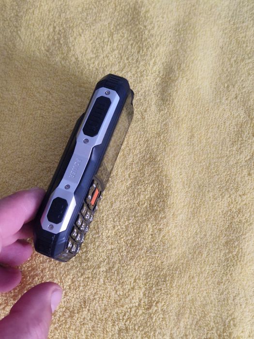 Super telefon special pentru Seniori