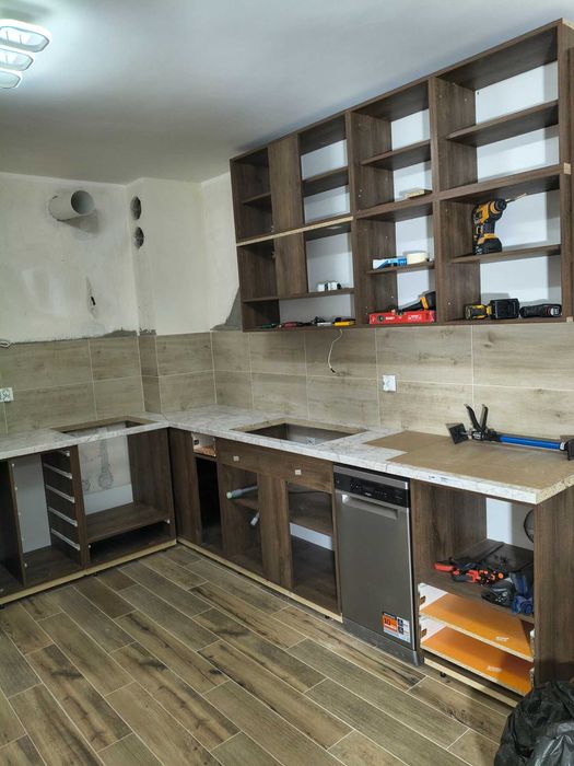 Сглобяване и монтаж на мебели и кухни