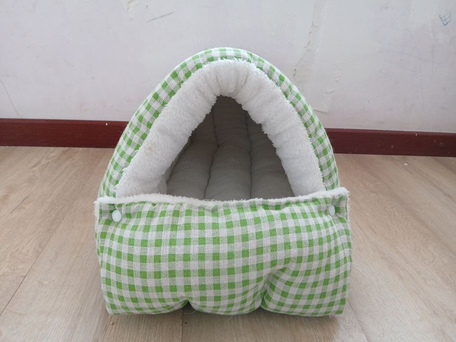 Лежанка для кота