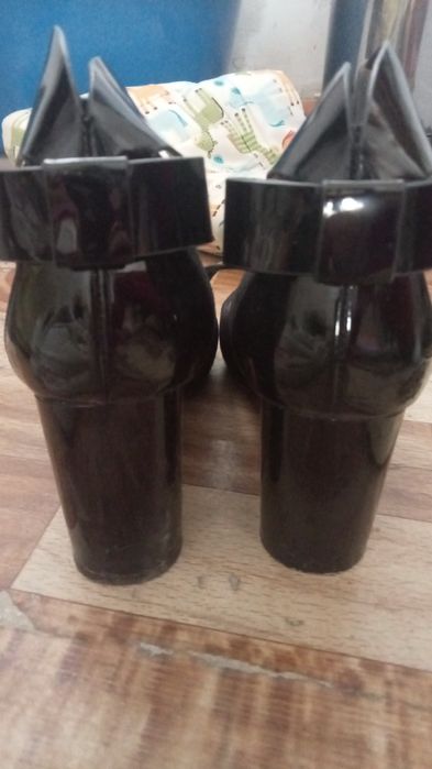 Туфли,35 размер,лаковые