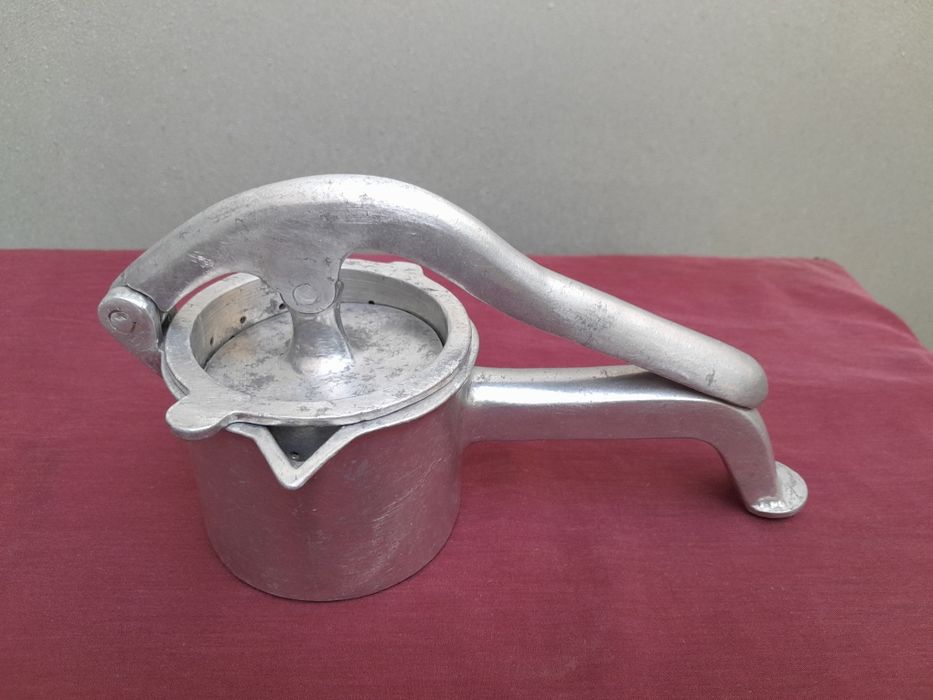 Соковыжымалка ручная