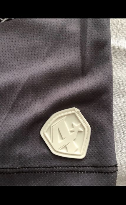 Vand tricou mma marimea l