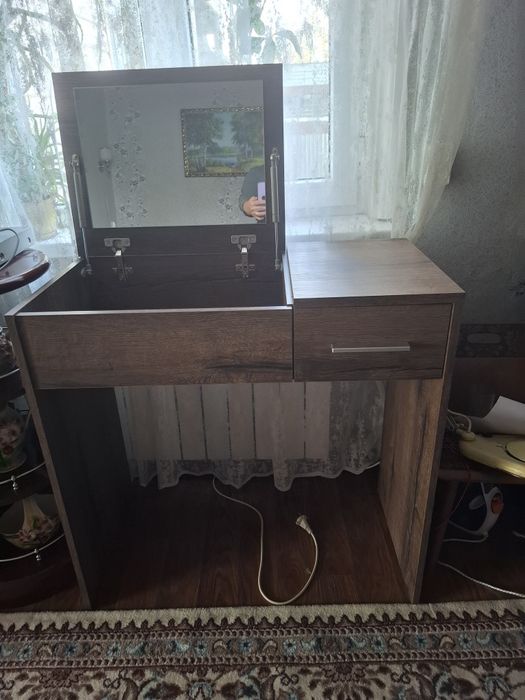 Туалетный столик