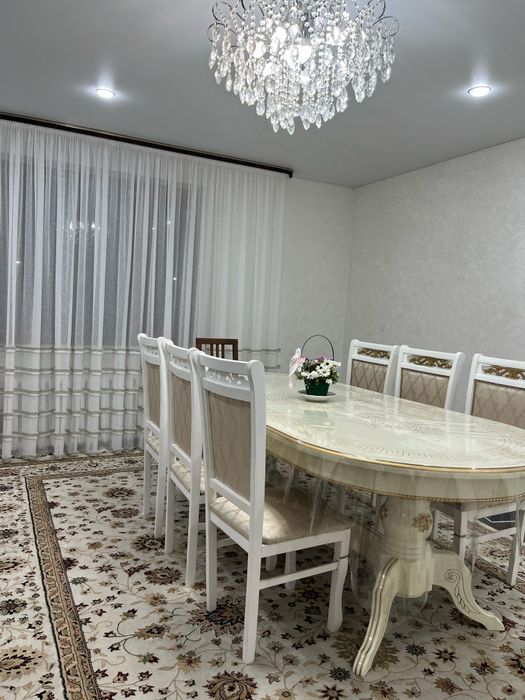 Продам стол, стулья