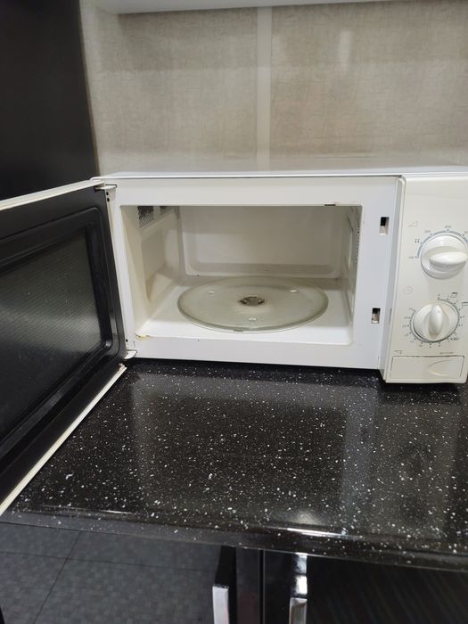 Микроволновая печь продается