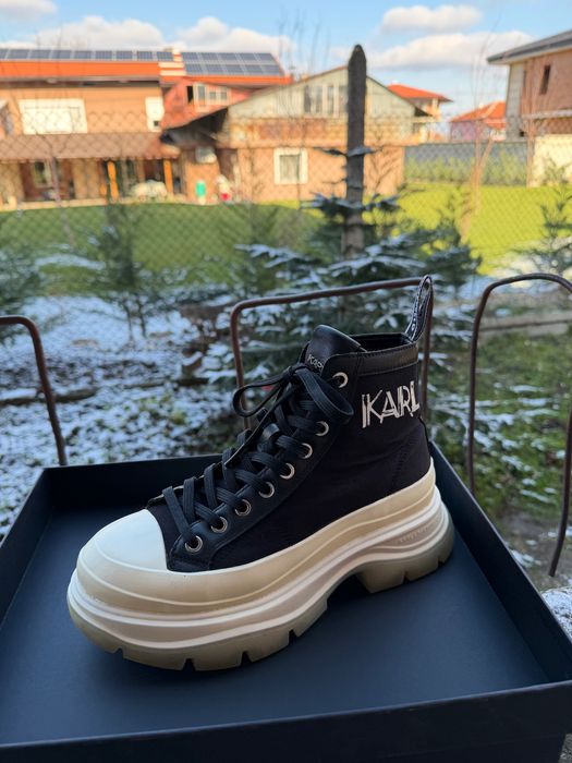 Високи дамски обувки на платформа, Karl Lagerfeld. 37 номер