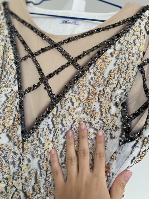 Вечерние платья.