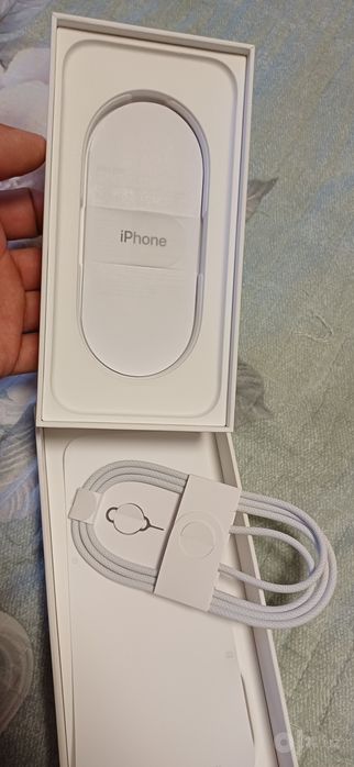 Продам IPhone 17 Pro max 256