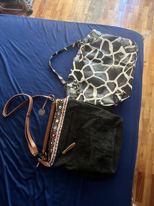 Два броя дамски чанти