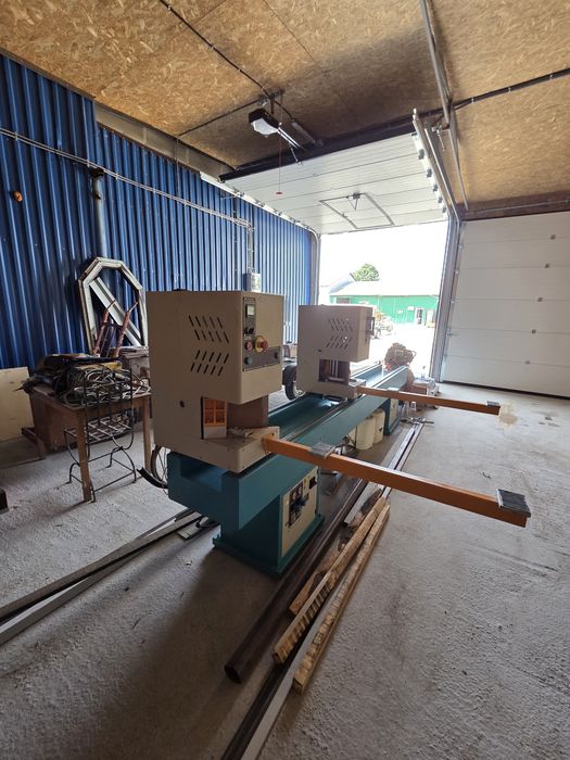 Utilaj lipit PVC   la 2 capete Yilmaz Dk 502