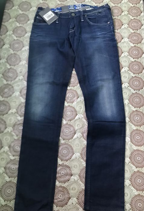 Продам новые джинсы