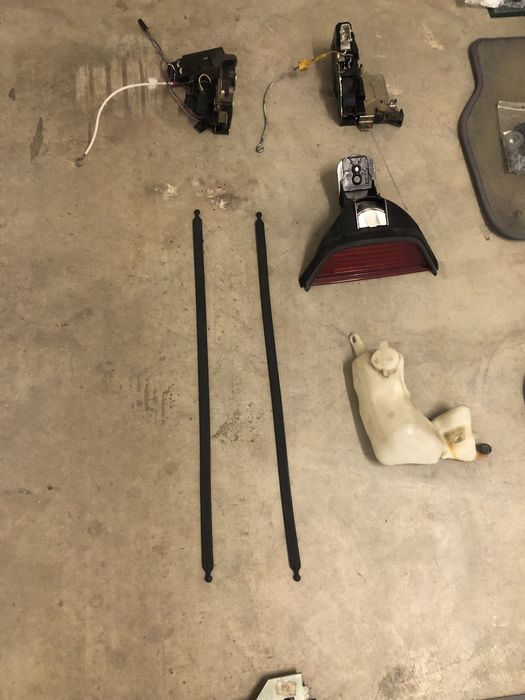 Колата е продадена Части за бмв Е39