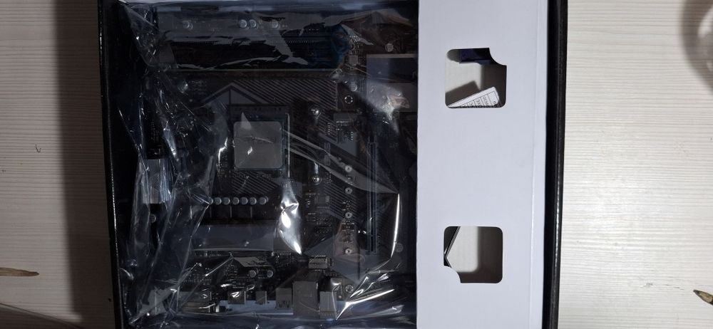 Материнская плата ASUS PRIME B450-PLUS