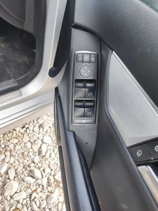 Мерцедес C 220 CDI 170 коня W204 AMG На Части седан