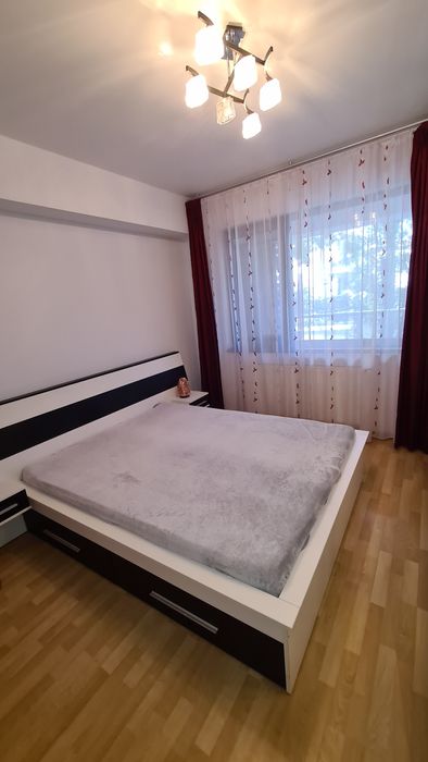 Apartament 2 camere decomandat/terasa/parcare subterana - zona Biharia