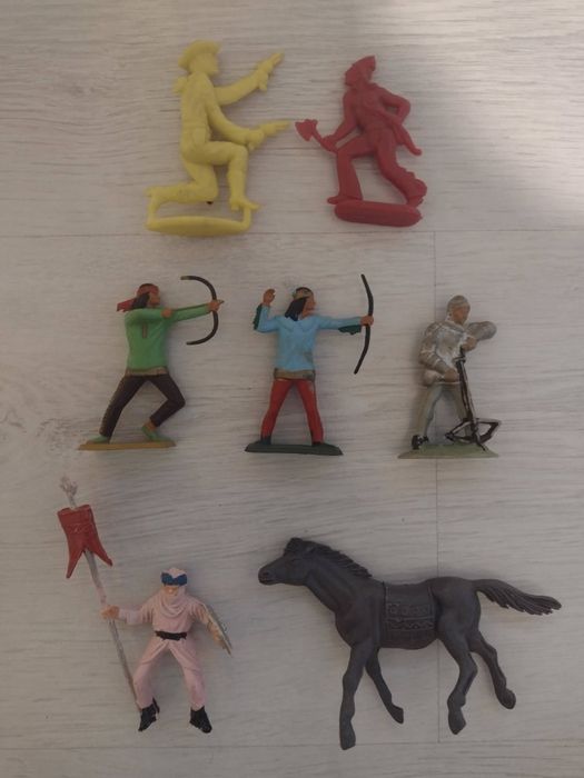 Figurine indieni greci mexicani robin hood