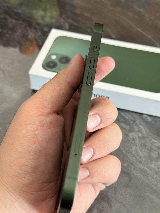 Продам iphone 13