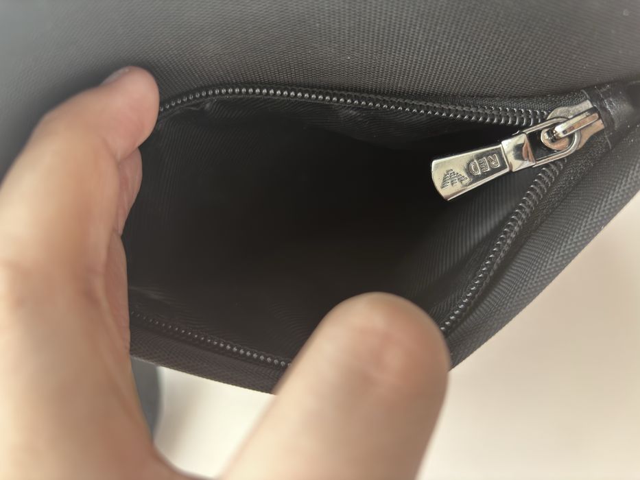 Сумака Emporio Armani