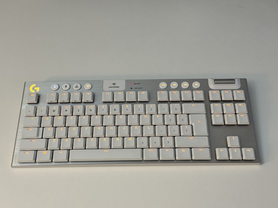 Tastatura Logitech G915 TKL Tactile Brown Switches