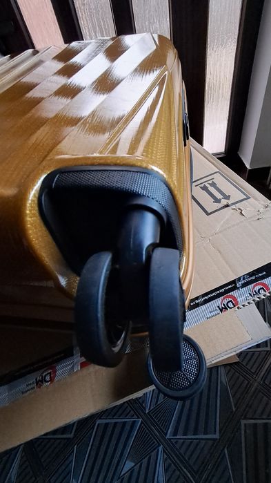 Troler  Samsonite Major-Lite 55 , 4 roti , NOU