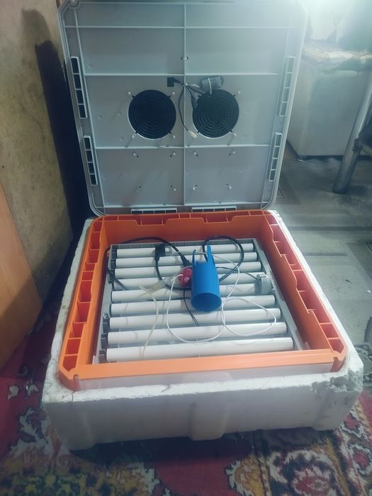 Продам инкубатор