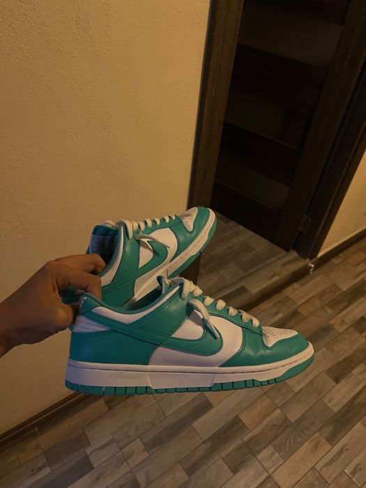 Nike dunks low clear jade