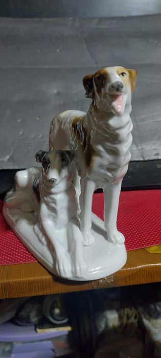 Статуетка кучета