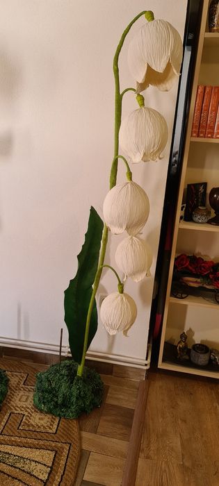 Flori uriase din hartie creponata pentru evenimente