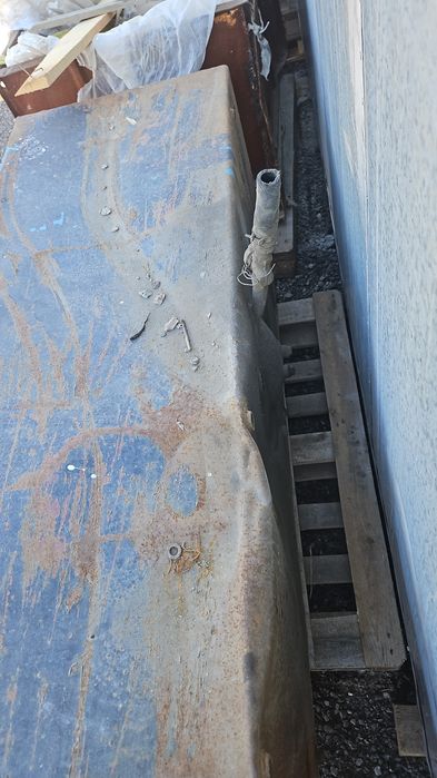 Продам бензобак на 500 литров