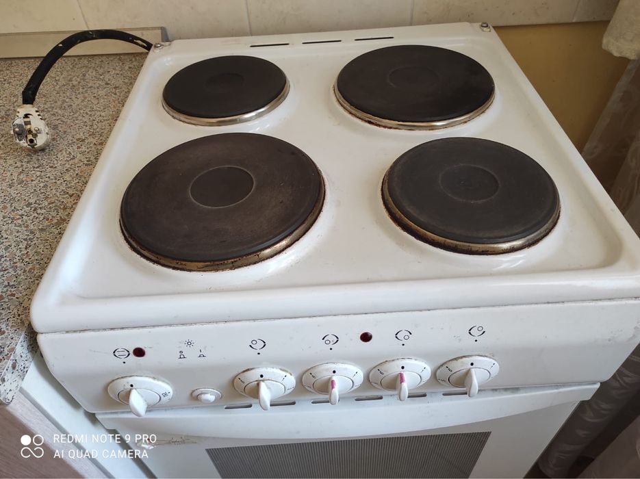 Электроплита Deluxe