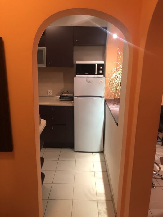 Дава се под наем Двустаен апартамент в София, Гоце Делчев - 50 кв.м за 484.5 € - Снимка #2