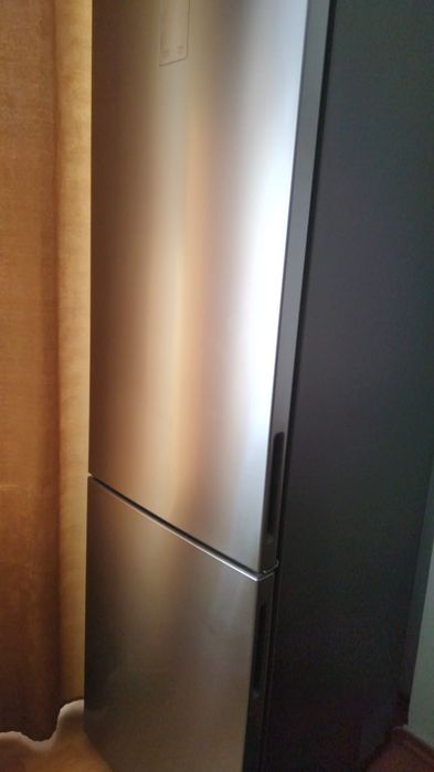 Frigider samsung nou