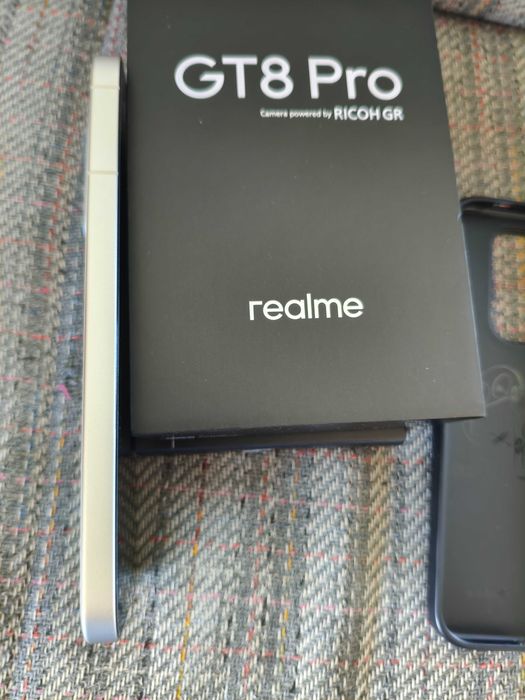 REALME GT 8 PRO в гаранция от Технополис 16GB RAM/512GB ROM