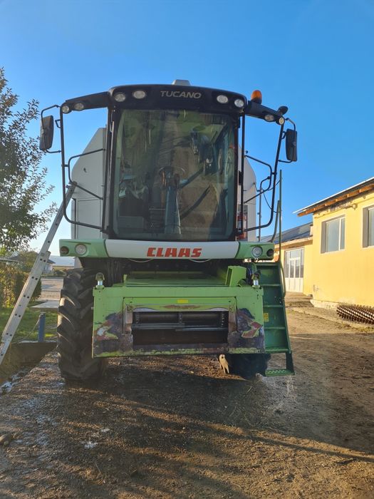 Claas Tucano 430 vând