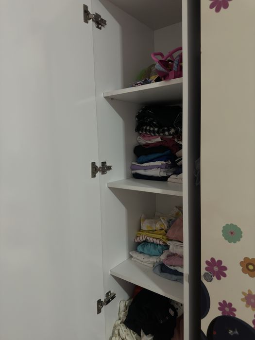 Продаю детский гарнитур для девочки