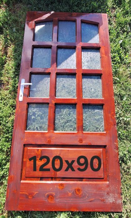 Vând termopane cu plase și uși de lemn!