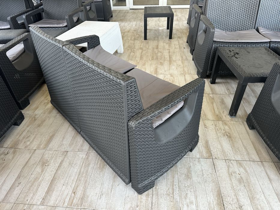 Градински комплект диван 2 стола и маса