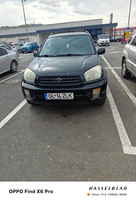 Vand Toyota Rav4 in 2 usi