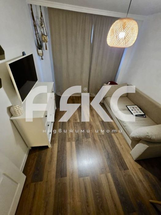 Продава се Тристаен апартамент в София, Мусагеница - 76 кв.м за 2416 €/кв.м - Снимка #3