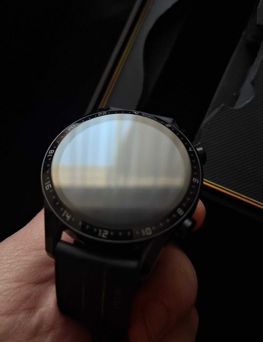 Продавам смарт часовник Huawei Watch GT2 46mm и обикновен часовник Casio W-756D
