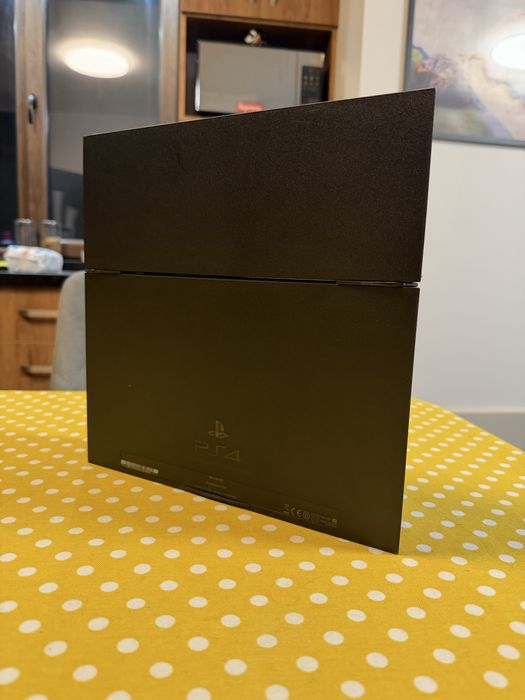 PlayStation 4 500 GB