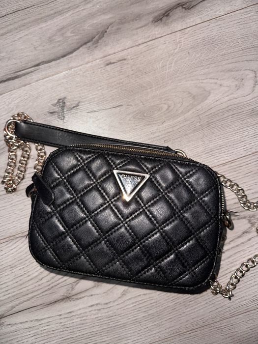 оригинална чанта guess