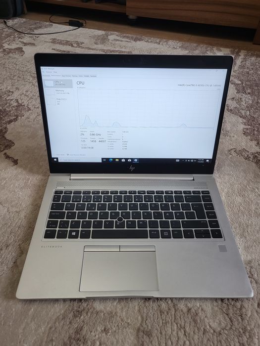 Laptop HP performant I5 8250U , 16 GB RAM , 240 GB