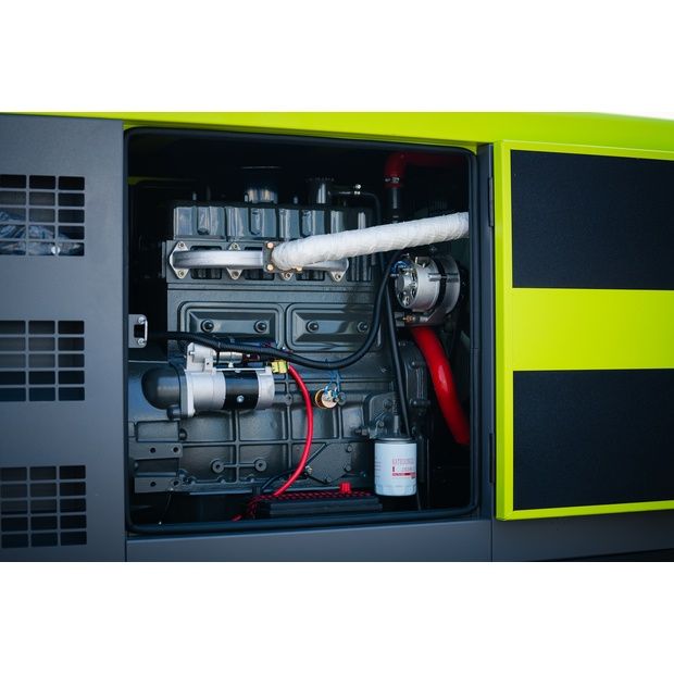 Generator Curent Trifazat , Automatizare ATS 30 kVA (24 kW) – 380V/400V, Diesel - Grup Electrogen  Silențios / Carcasat