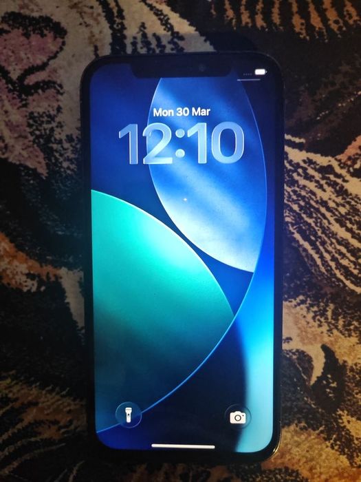 iPhone 12 pro - 128gb - 77% bateria 
Starea