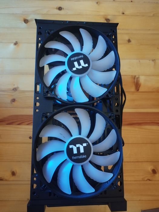 Геймърска компютърна кутия Thermaltake