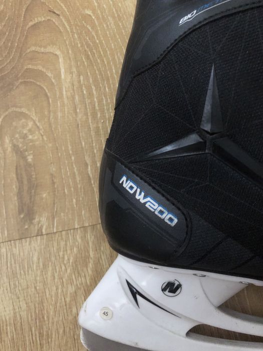 Продам.Новые.Мужские коньки.