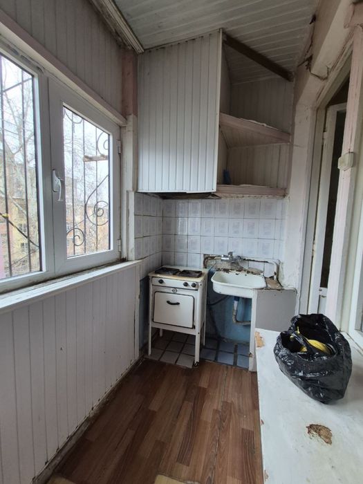 Продается 1ком.кв 1/4/4 -Чиланзар 21 квартал