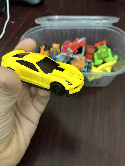 Игрушки машинок из киндра