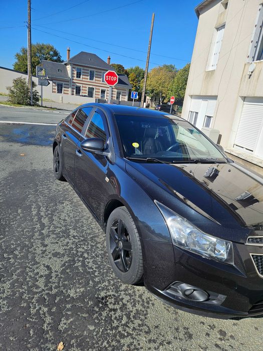 Chevrolet cruz 2000 cc
